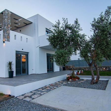 Livis Luxury Villa 키오타리 외부 사진