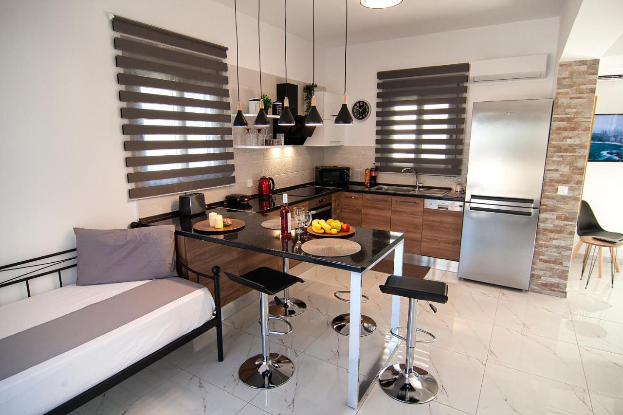 Livis Luxury Villa 키오타리 외부 사진
