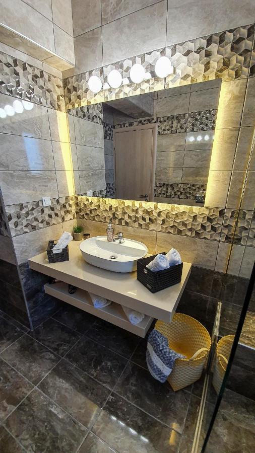 Livis Luxury Villa 키오타리 외부 사진