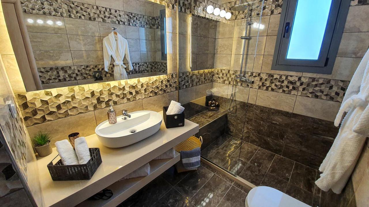 Livis Luxury Villa 키오타리 외부 사진