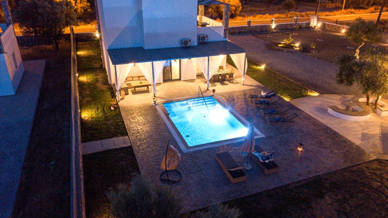 Livis Luxury Villa 키오타리 외부 사진